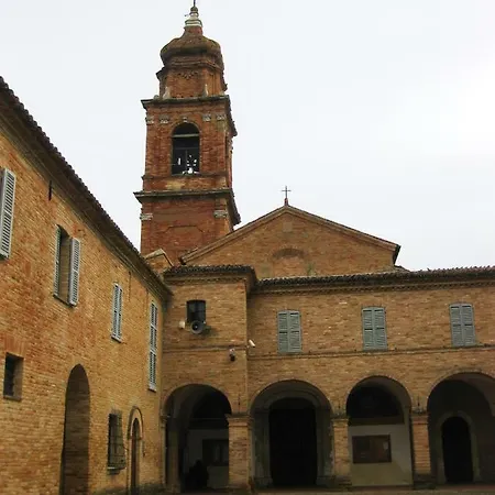 Casa Ferriera Al Borgo Di Apartamento Mombaroccio